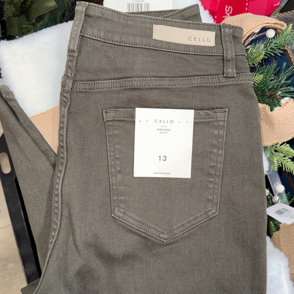Women's Cello High Rise Skinny Green Distressed Lawson Jeans